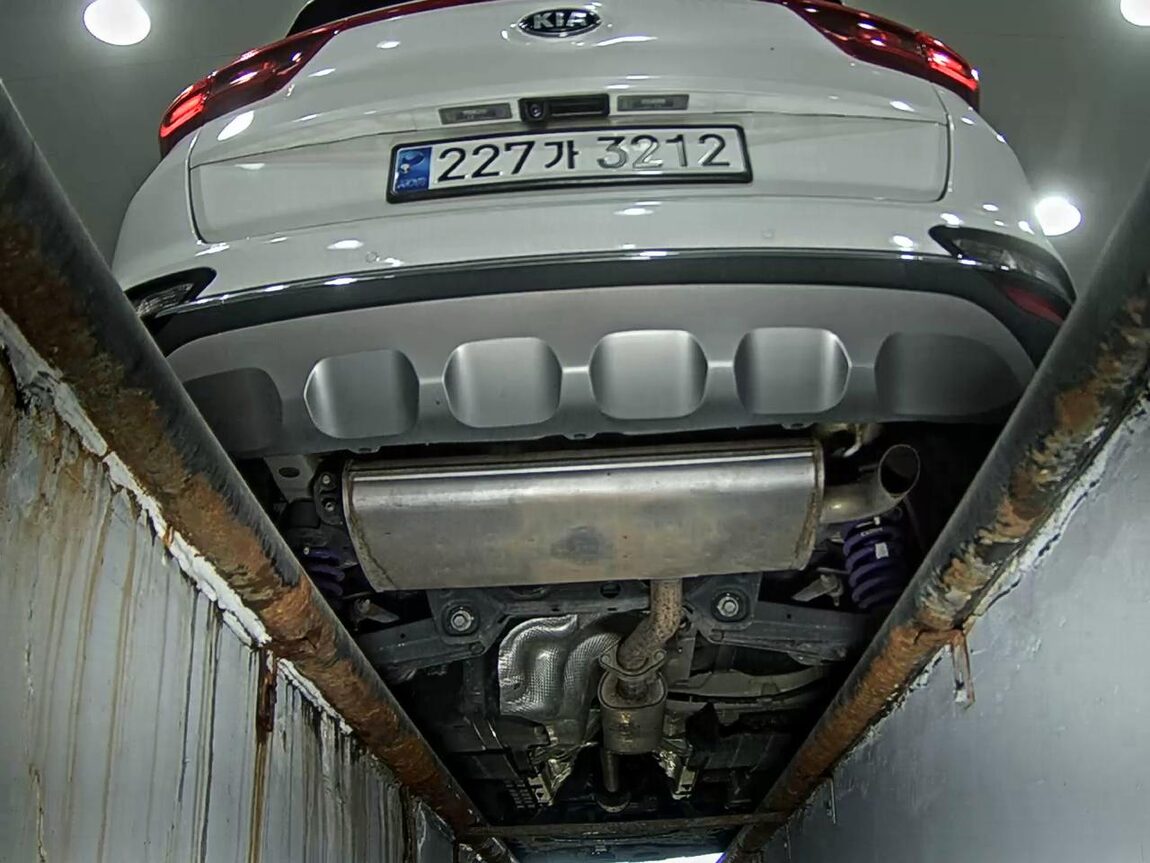 KIA SPORTAGE THE BOLD 2.0 GASOLINE PRESTIGE 2020 - zdjęcie 8