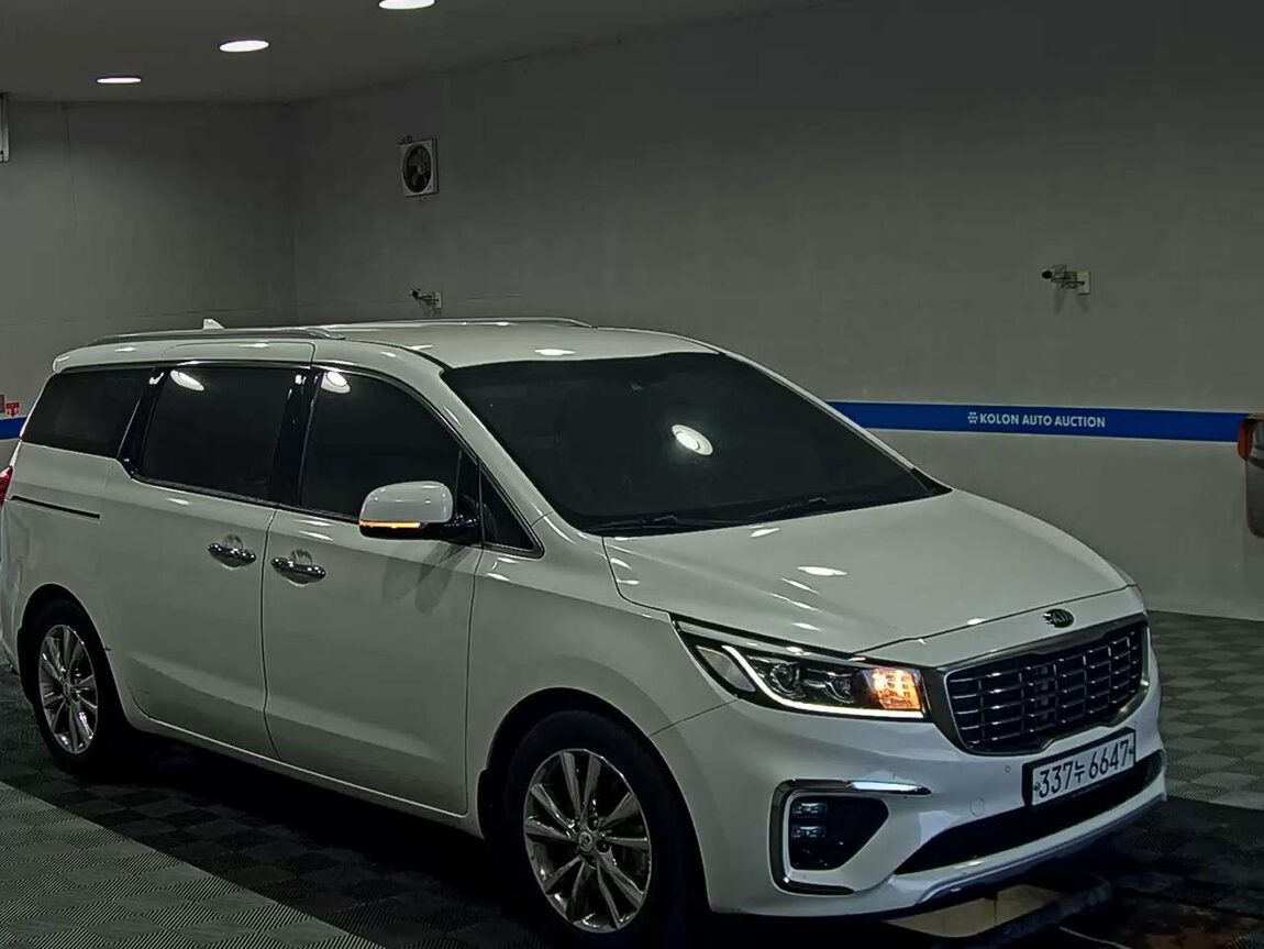 KIA THE NEW CARNIVAL 9-SEATER DIESEL NOBLESSE SPECIAL 2020 - zdjęcie 3