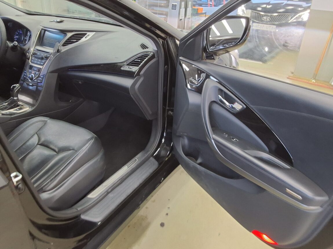 HYUNDAI GRANDEUR HG HG 240 MODERN 2014 - zdjęcie 14