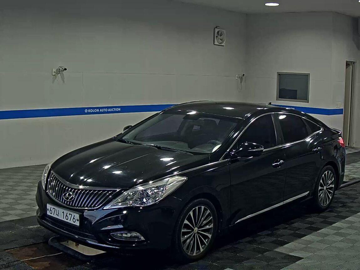 HYUNDAI GRANDEUR HG HG 240 MODERN 2014 - zdjęcie 2