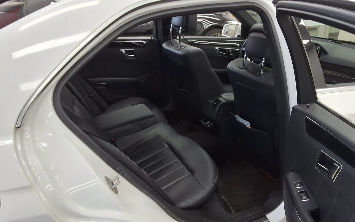 MERCEDES-BENZ E-CLASS (4TH GEN) E250 CDI 4MATIC 2014 - zdjęcie 13
