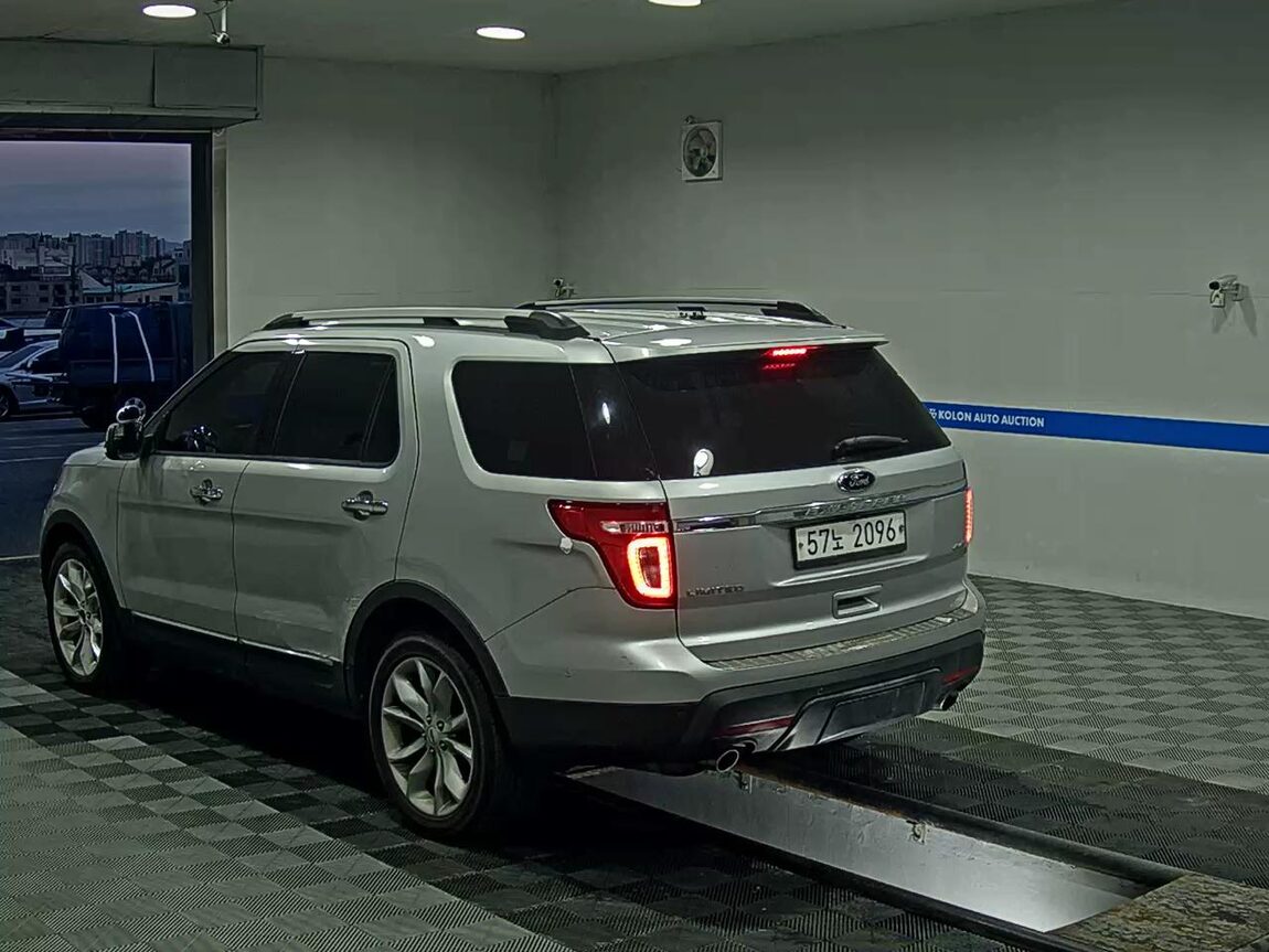 FORD EXPLORER (5TH GEN) 3.5 V6 4WD LIMITED 2014 - zdjęcie 6