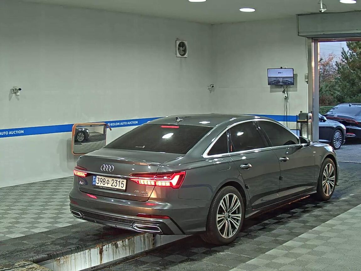 AUDI A6 (5TH GEN) 45 TFSI QUATTRO 2019 - zdjęcie 5