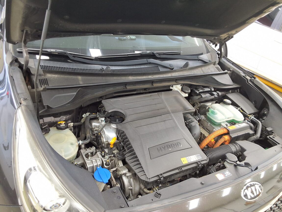 KIA NIRO 1.6 HYBRID PRESTIGE 2017 - zdjęcie 18
