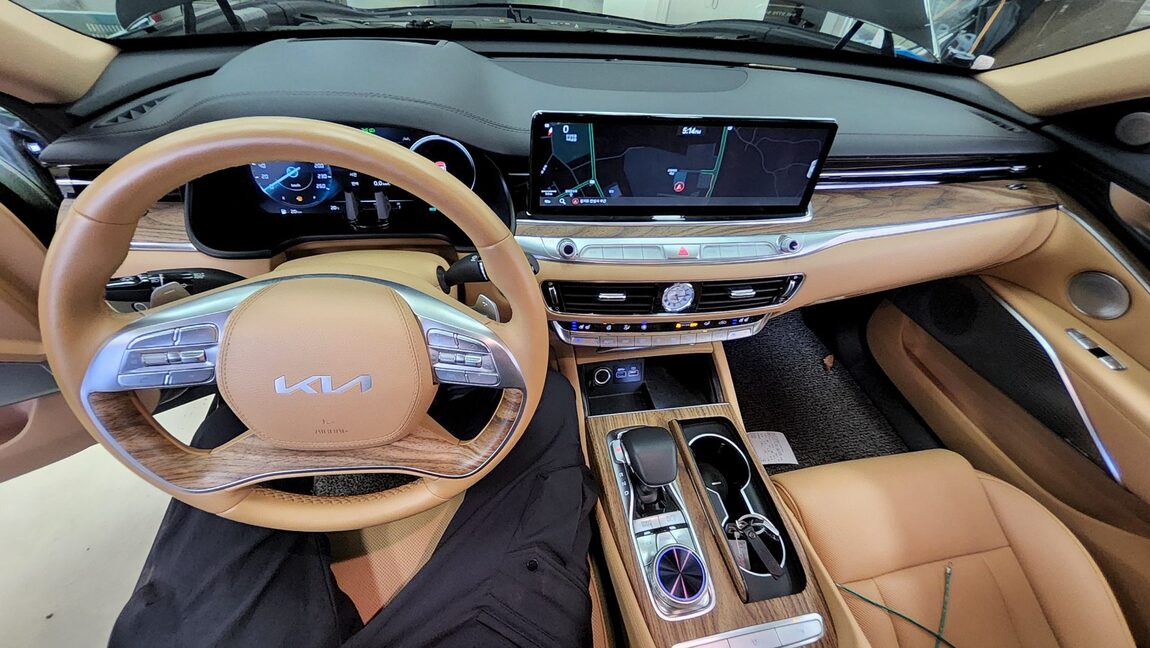 KIA THE NEW K9 (RJ) 3.8 GASOLINE AWD PLATINUM BEST SELECTION I 2023 - zdjęcie 11