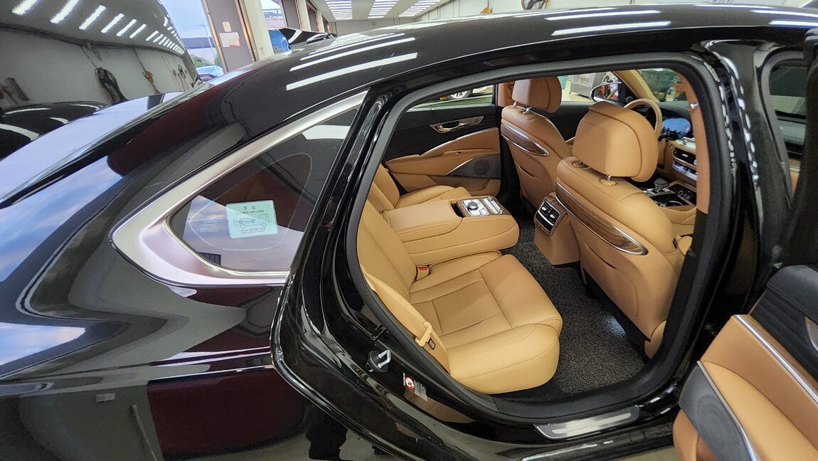 KIA THE NEW K9 (RJ) 3.8 GASOLINE AWD PLATINUM BEST SELECTION I 2023 - zdjęcie 13