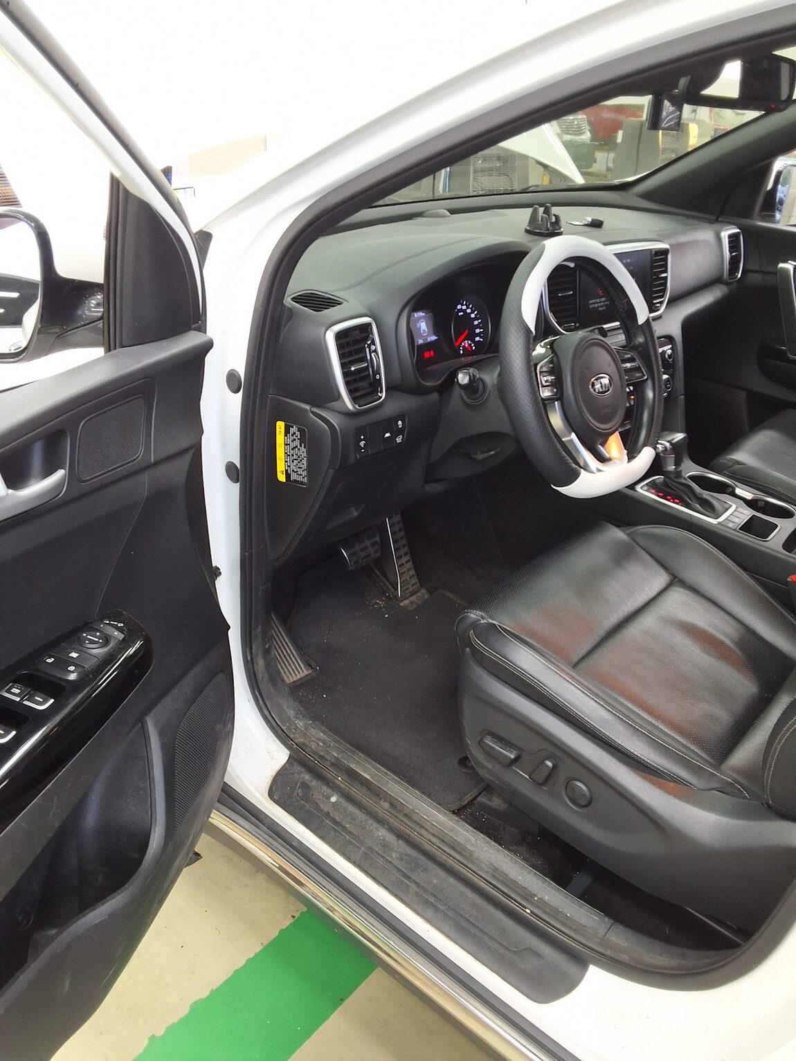 KIA SPORTAGE THE BOLD R2.0 DIESEL 2WD SIGNATURE 2020 - zdjęcie 10