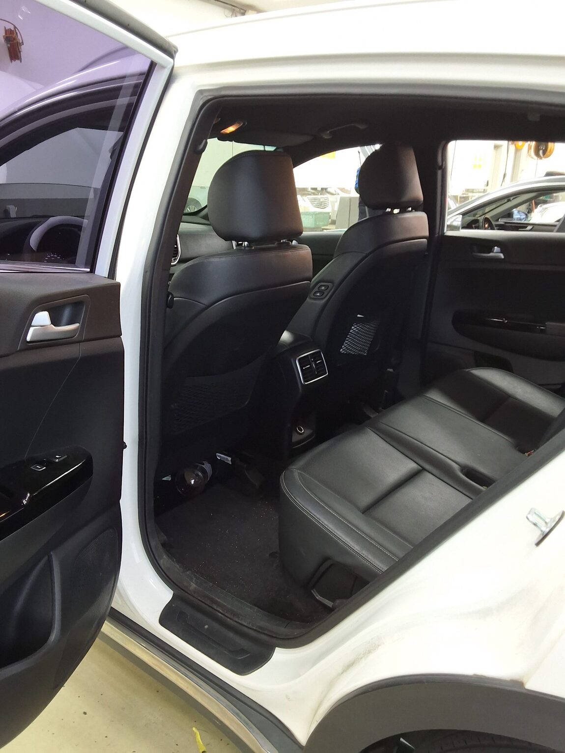 KIA SPORTAGE THE BOLD R2.0 DIESEL 2WD SIGNATURE 2020 - zdjęcie 12