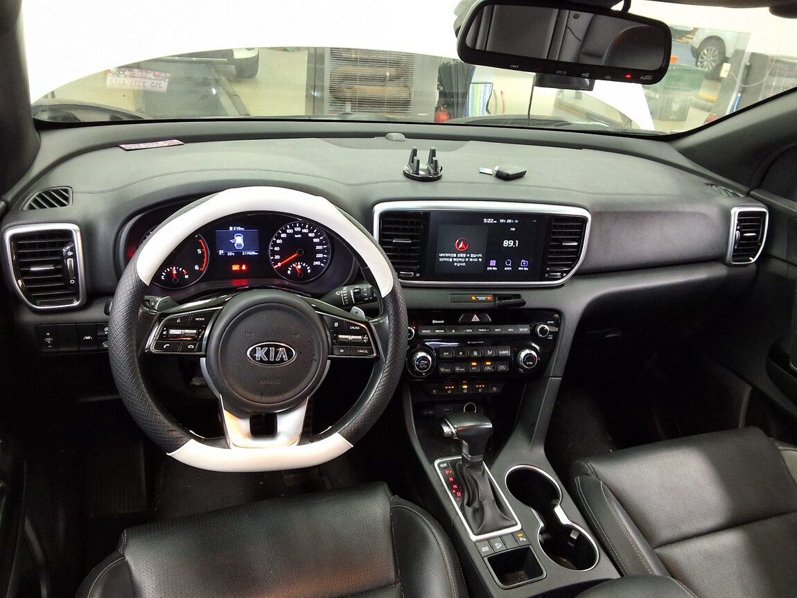 KIA SPORTAGE THE BOLD R2.0 DIESEL 2WD SIGNATURE 2020 - zdjęcie 11