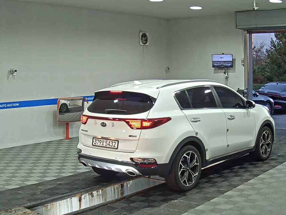 KIA SPORTAGE THE BOLD R2.0 DIESEL 2WD SIGNATURE 2020 - zdjęcie 5