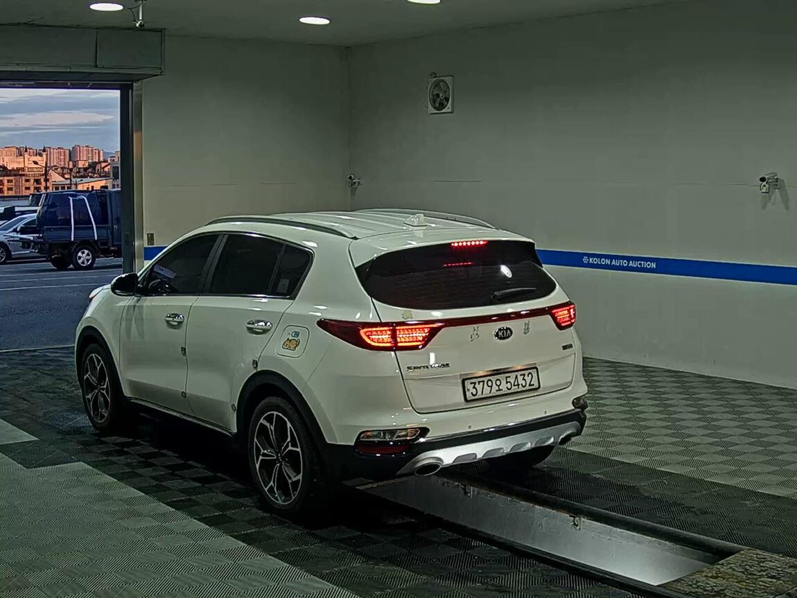 KIA SPORTAGE THE BOLD R2.0 DIESEL 2WD SIGNATURE 2020 - zdjęcie 6