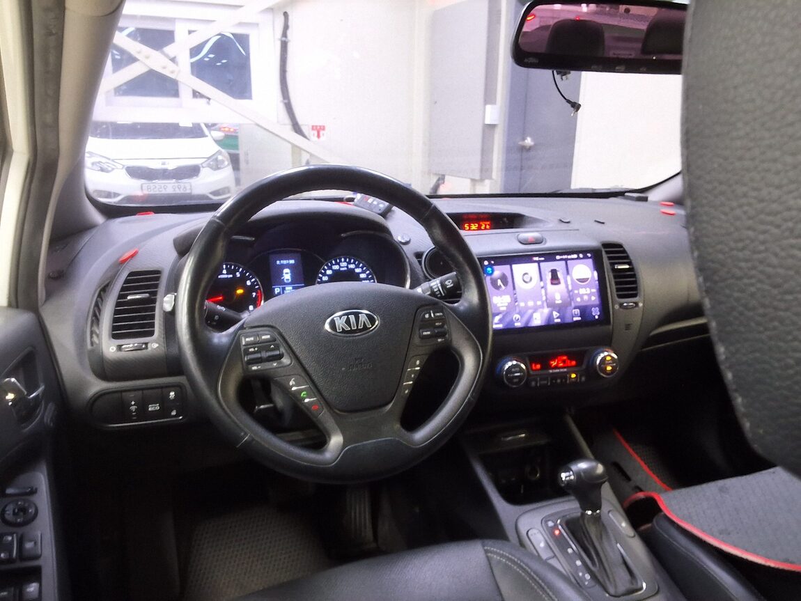 KIA K3 1.6 GDI NOBLESSE 2015 - zdjęcie 12