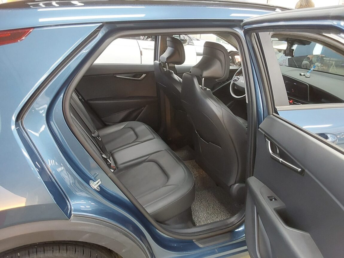 KIA THE ALL NEW NIRO 1.6 HEV TRENDY 2023 - zdjęcie 13
