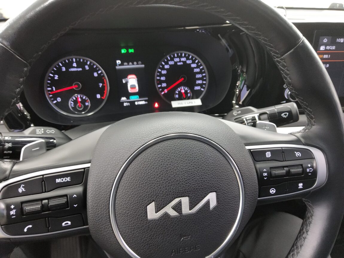 KIA NEW K5 (DL3) 2.0 LPI RENTAL CAR STANDARD 2023 - zdjęcie 17