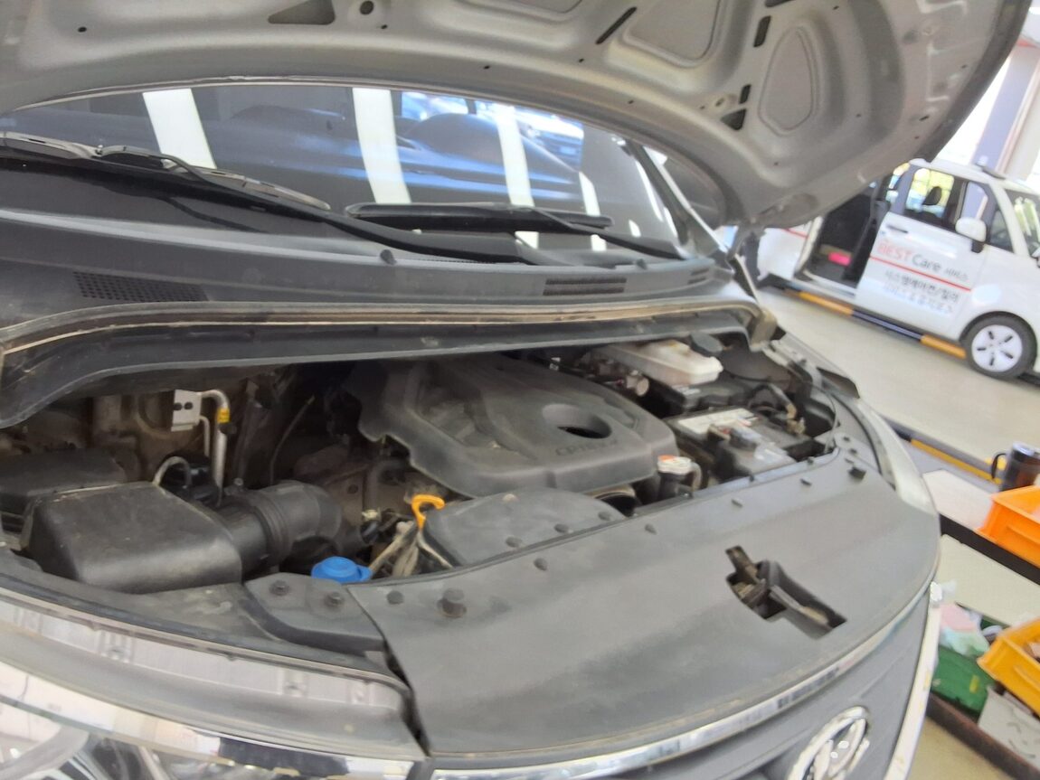 HYUNDAI THE NEW GRAND STAREX 5-SEATER DIESEL VAN STYLE 2021 - zdjęcie 18