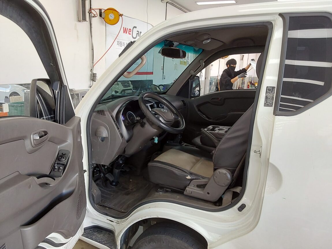 HYUNDAI PORTER II CRDi SUPER CAB EXTRA LONG WHEELBASE SMART 2017 - zdjęcie 10