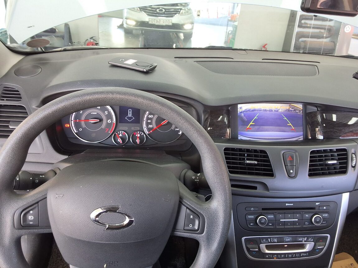 RENAULT (SAMSUNG) SM5 NOVA CLASSIC 2018 - zdjęcie 17