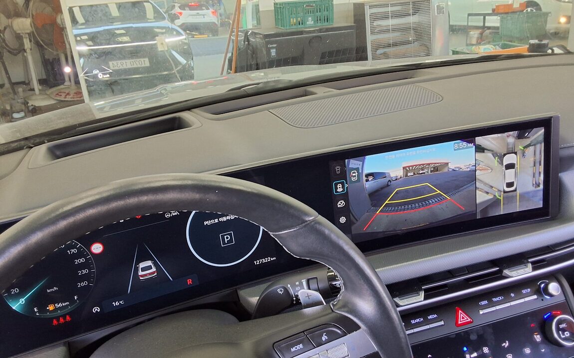 HYUNDAI SONATA THE EDGE GASOLINE 2.0 INSPIRATION 2024 - zdjęcie 19