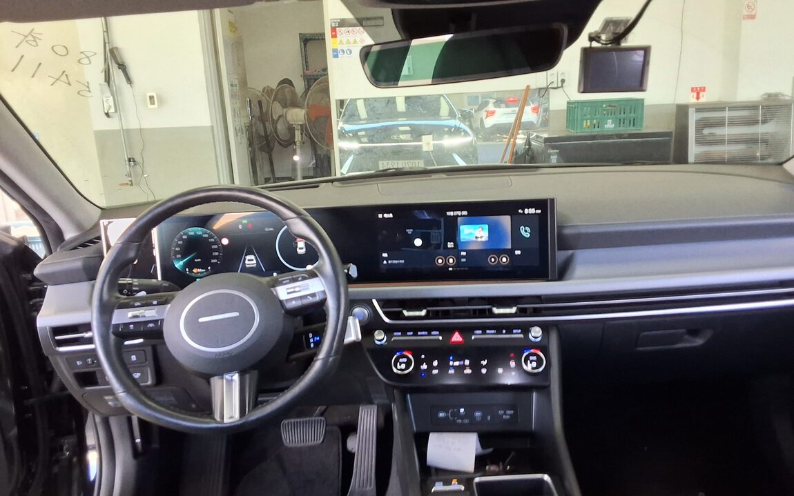 HYUNDAI SONATA THE EDGE GASOLINE 2.0 INSPIRATION 2024 - zdjęcie 11