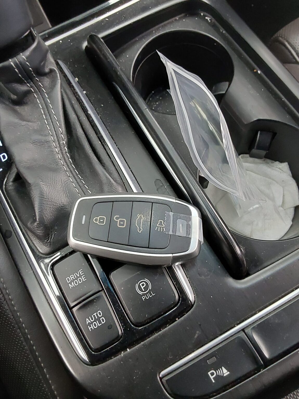 HYUNDAI GRANDEUR IG 2.4 GDi PREMIUM SPECIAL 2018 - zdjęcie 20