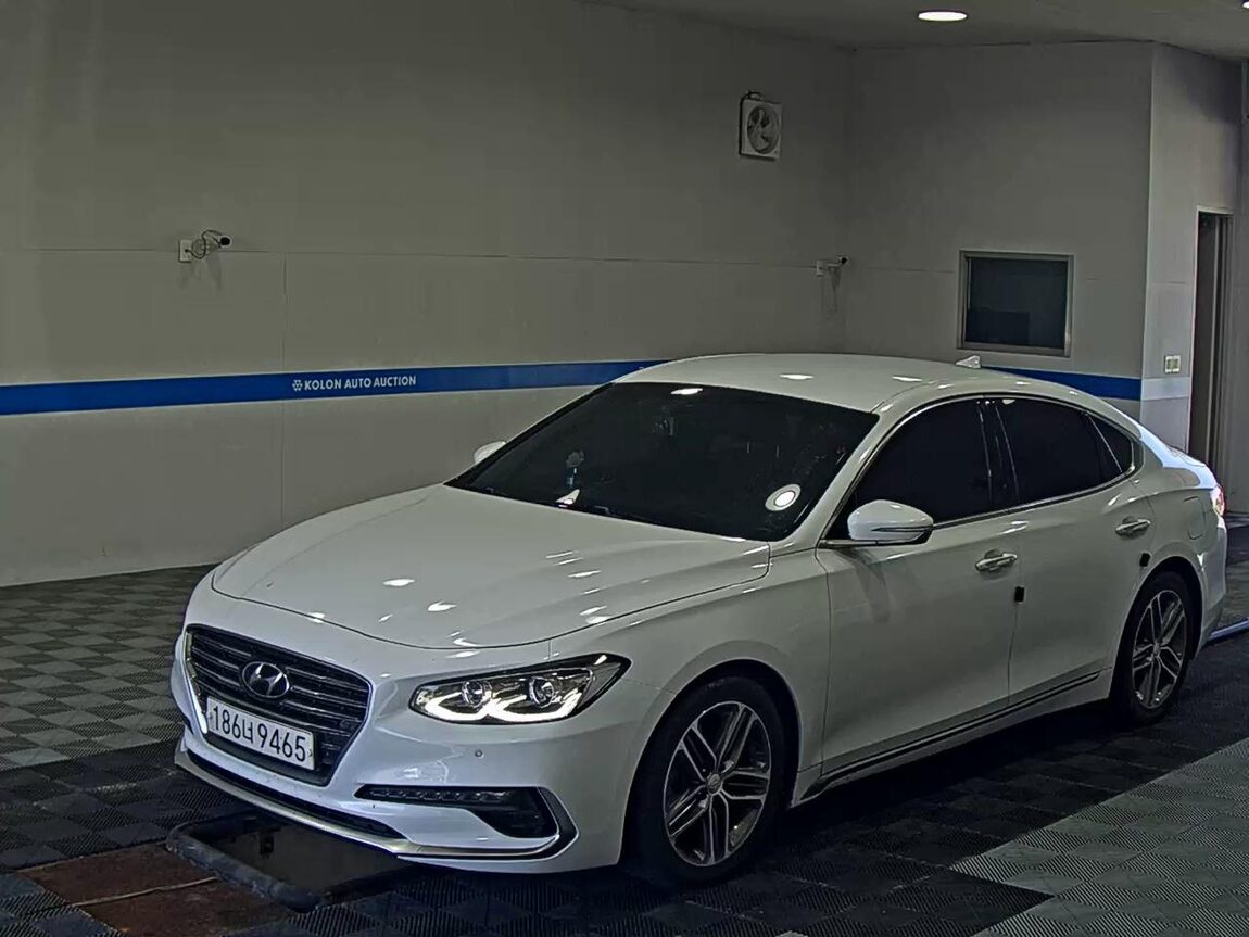 HYUNDAI GRANDEUR IG 2.4 GDi PREMIUM SPECIAL 2018 - zdjęcie 2