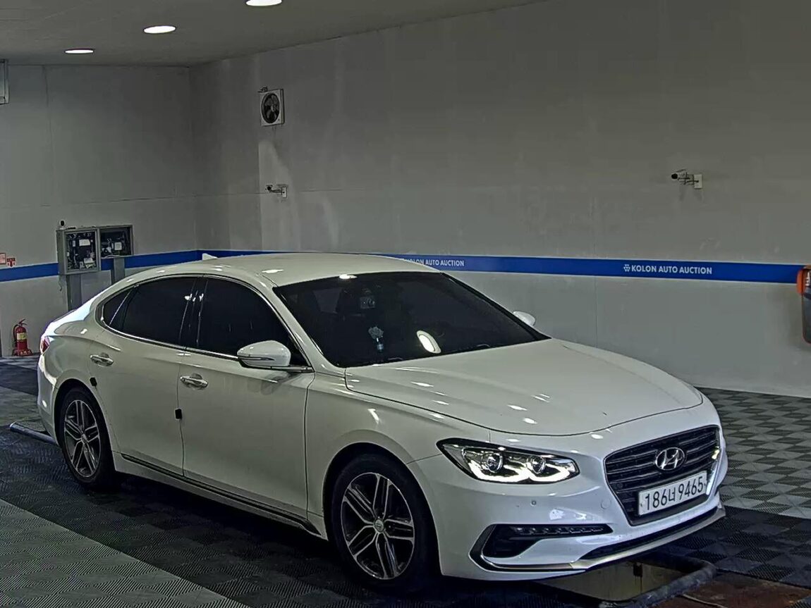 HYUNDAI GRANDEUR IG 2.4 GDi PREMIUM SPECIAL 2018 - zdjęcie 3