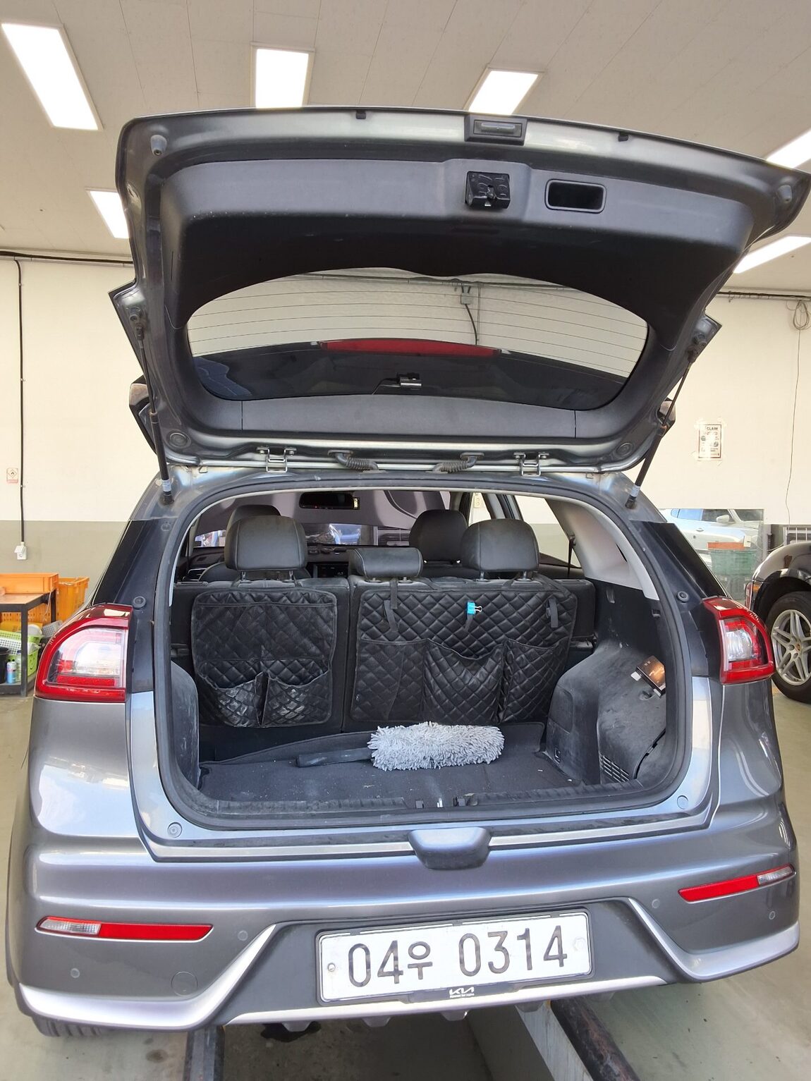 KIA NIRO 1.6 HYBRID PRESTIGE 2017 - zdjęcie 15