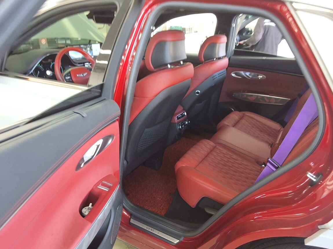 GENESIS GV70 3.5T AWD SPORTS 2024 - zdjęcie 12
