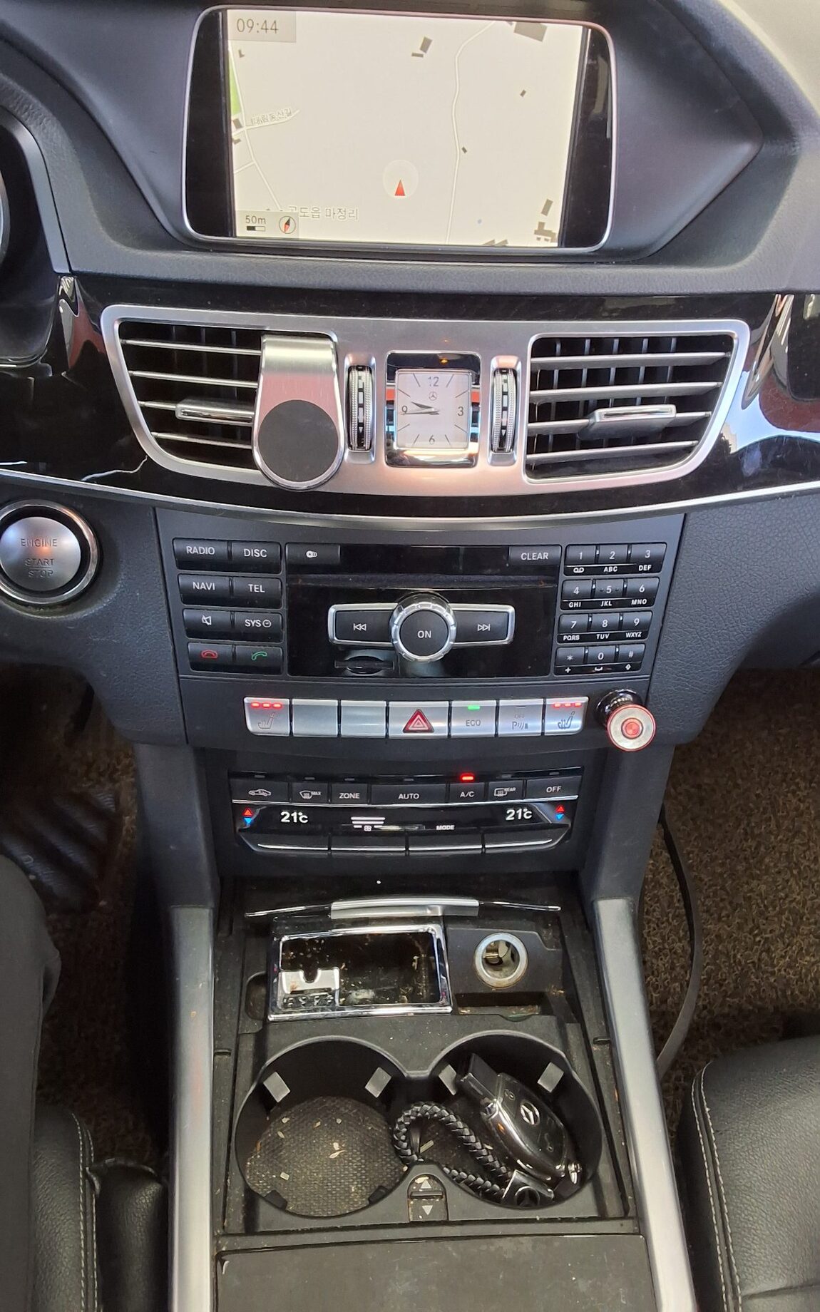 MERCEDES-BENZ E-CLASS (4TH GEN) E300 4MATIC AVANTGARDE 2014 - zdjęcie 18