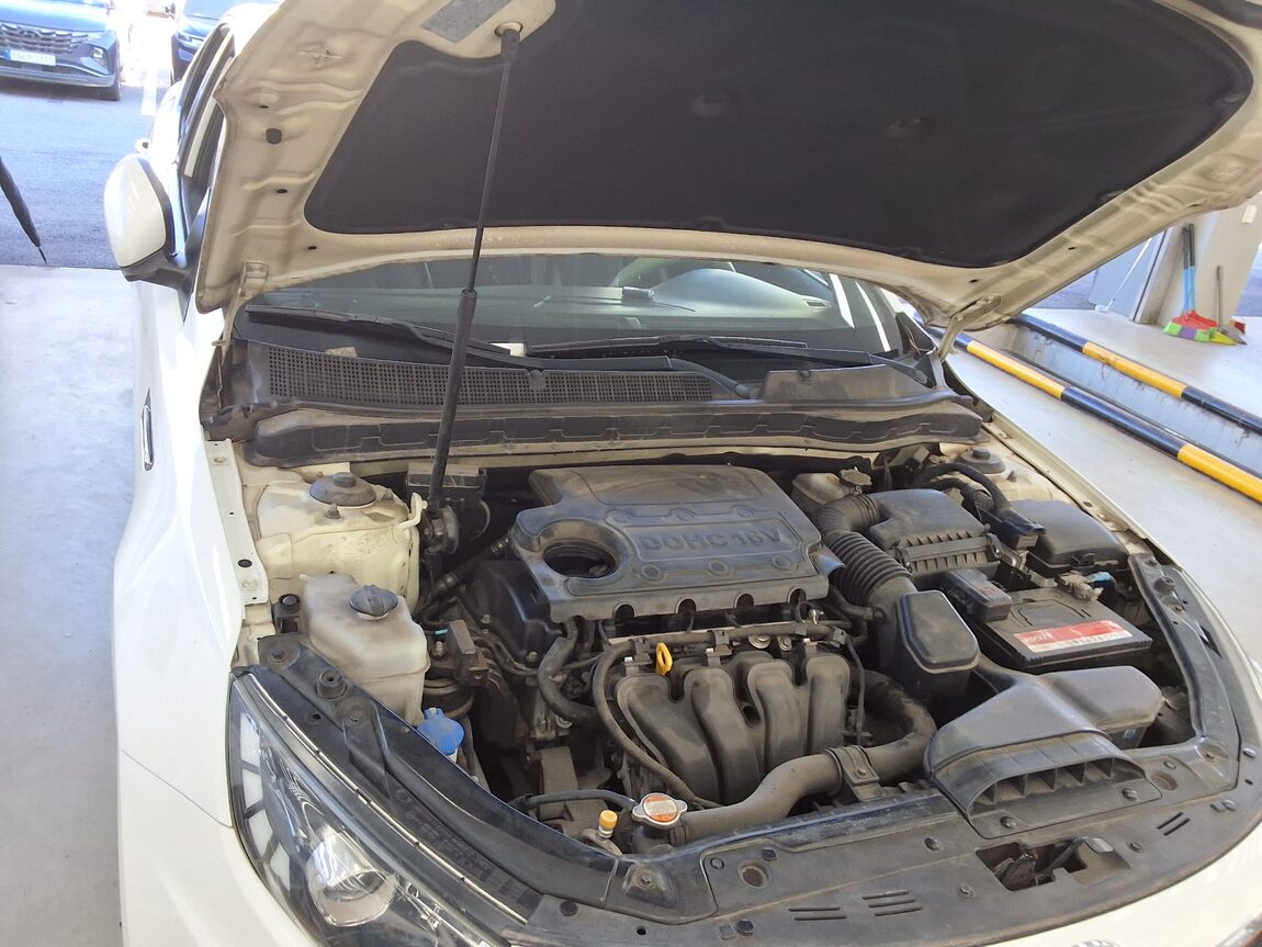 KIA K5 2.0 CVVT NOBLESSE 2011 - zdjęcie 19