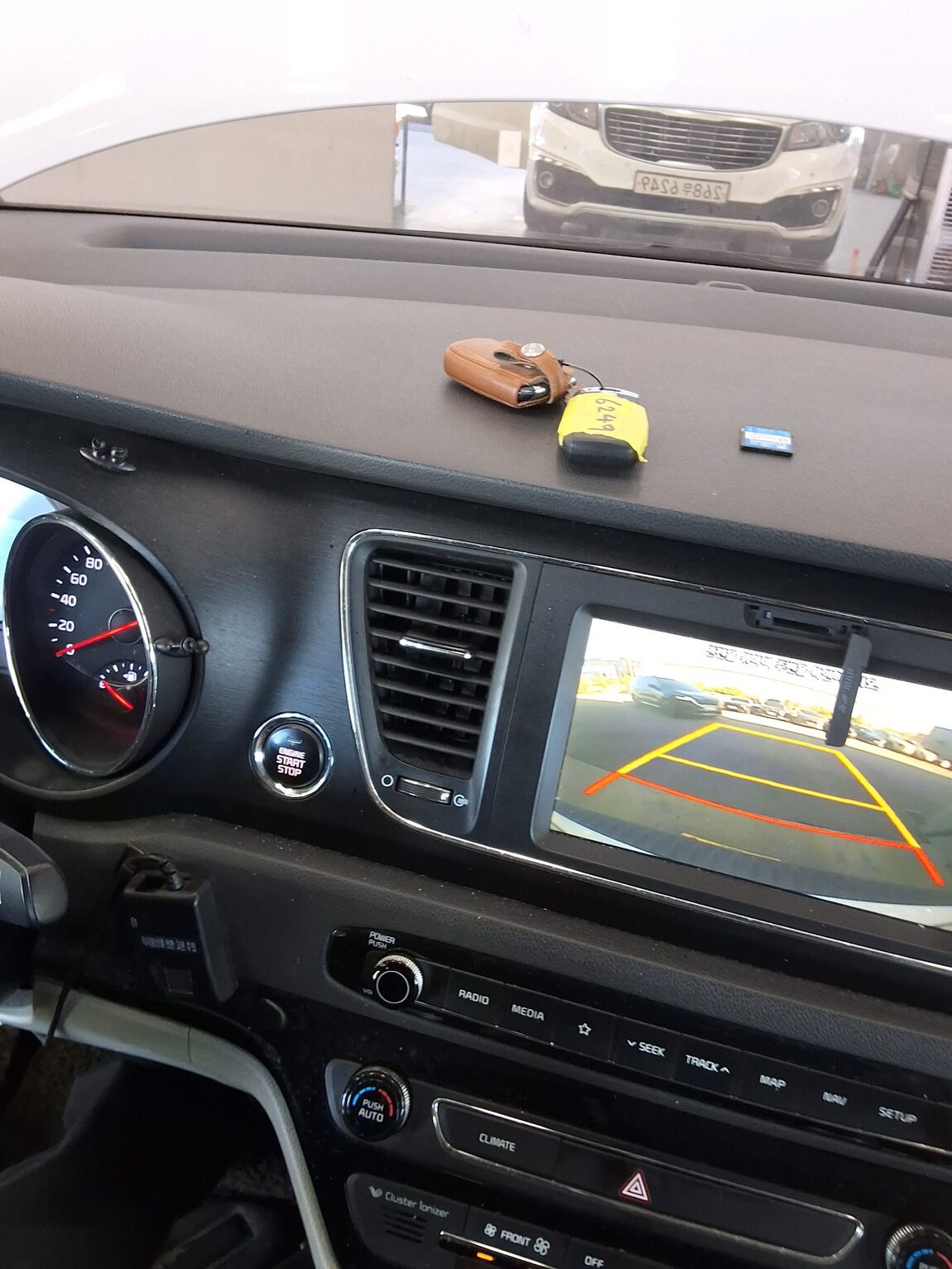 KIA ALL NEW CARNIVAL 9-SEATER DIESEL LUXURY 2018 - zdjęcie 17