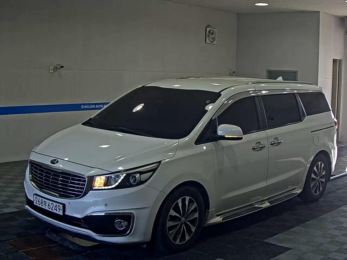 KIA ALL NEW CARNIVAL 9-SEATER DIESEL LUXURY 2018 - zdjęcie 2