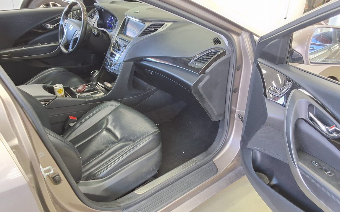 HYUNDAI GRANDEUR HG LPI DISABLED VEHICLE 2014 - zdjęcie 14