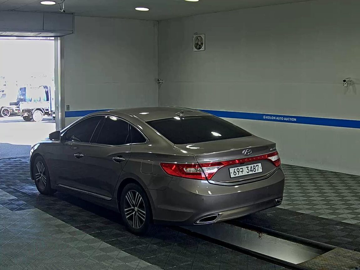 HYUNDAI GRANDEUR HG LPI DISABLED VEHICLE 2014 - zdjęcie 6