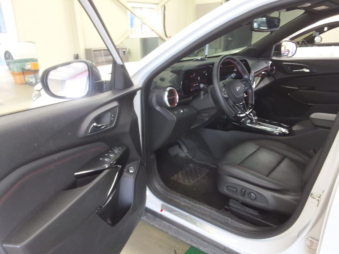 CHEVROLET (DAEWOO) TRAX CROSSOVER 1.2 GASOLINE TURBO RS 2024 - zdjęcie 11
