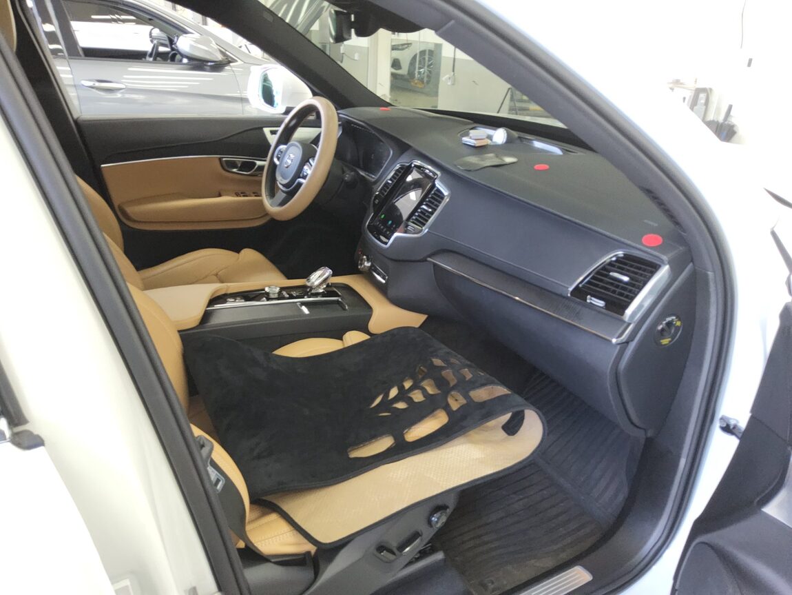 VOLVO XC90 (2ND GEN) B6 AWD ULTRA BRIGHT 2025 - zdjęcie 14