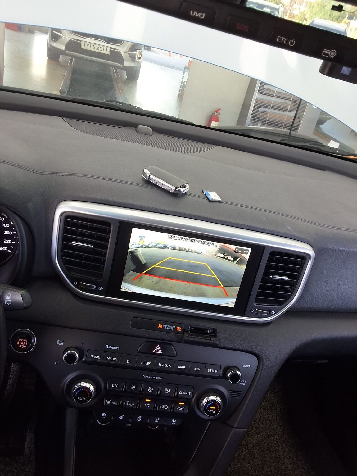KIA SPORTAGE THE BOLD 1.6 DIESEL 2WD PRESTIGE 2022 - zdjęcie 18