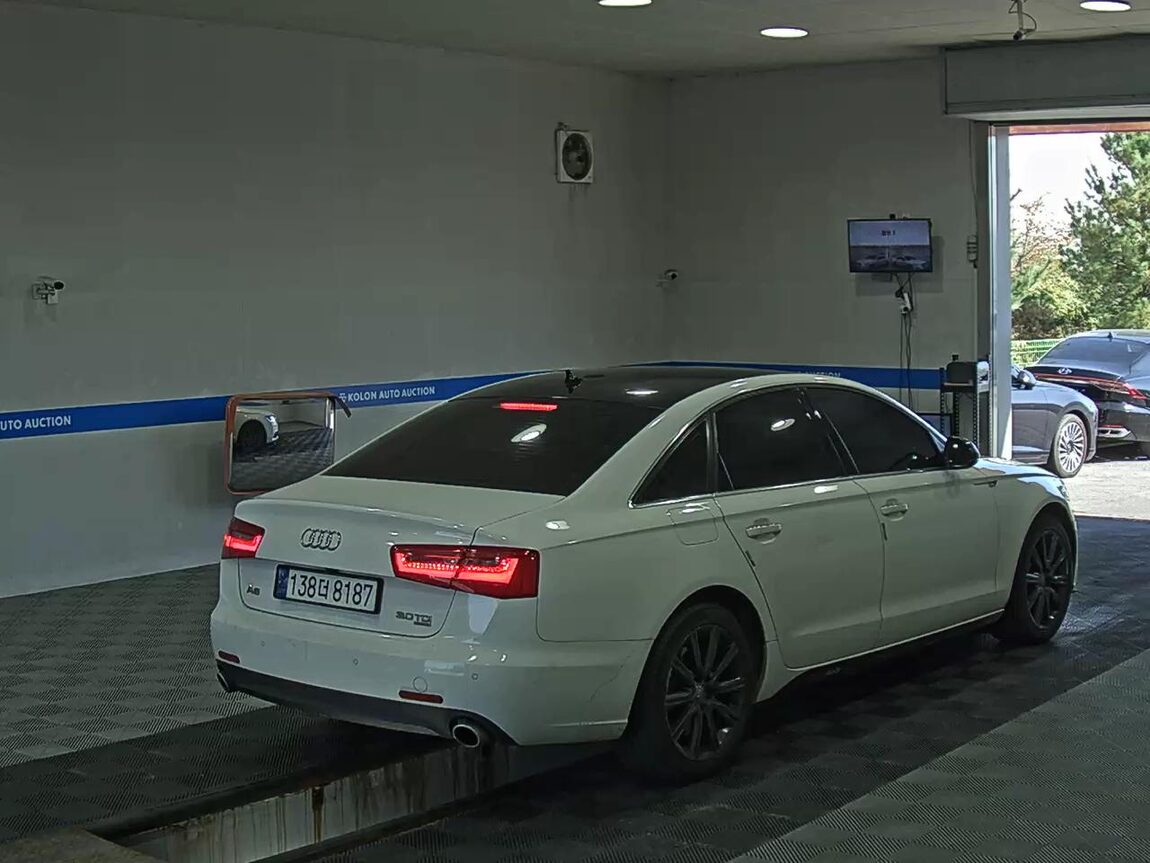 AUDI A6 (4TH GEN) 3.0 TDI QUATTRO LED PACK 2014 - zdjęcie 5