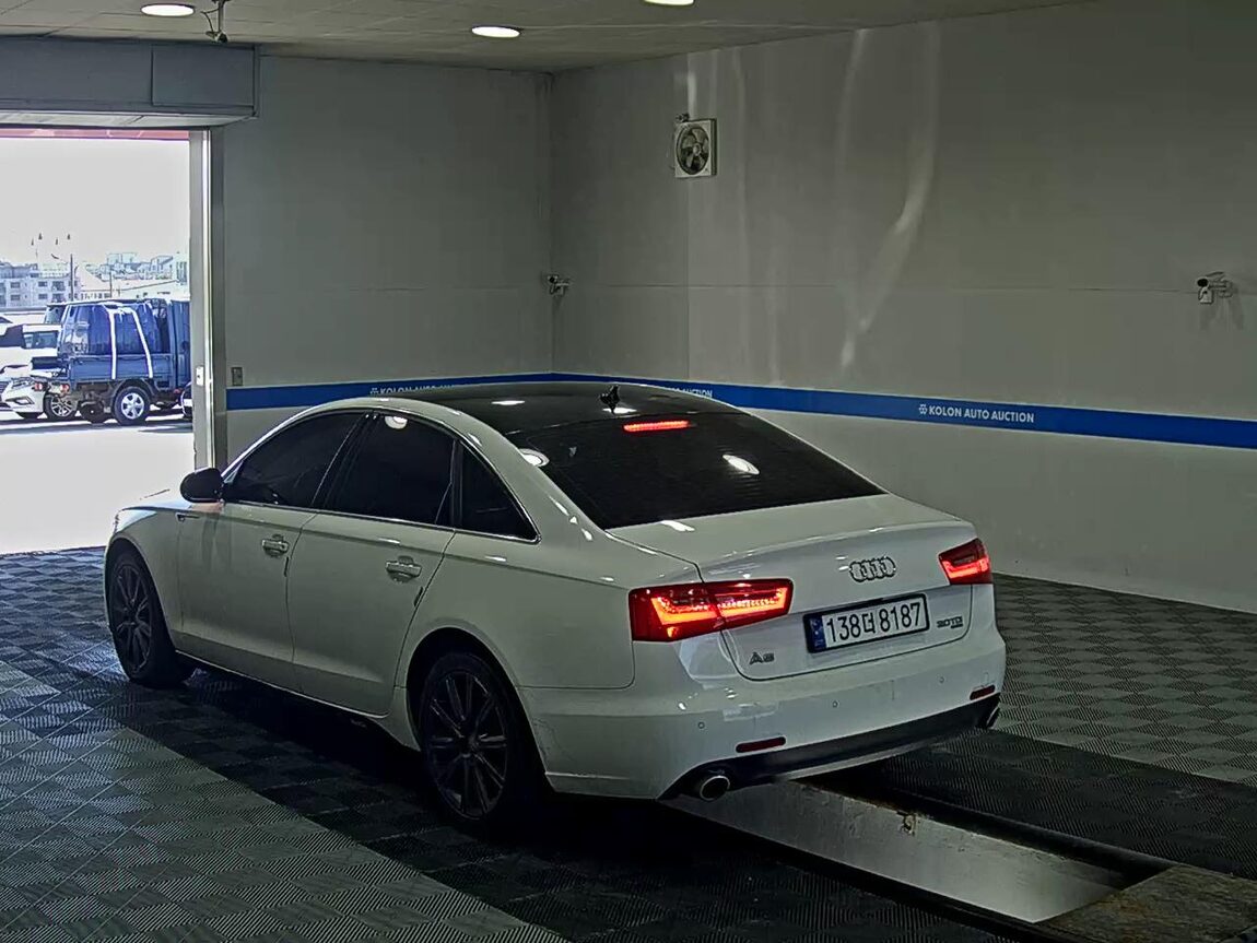 AUDI A6 (4TH GEN) 3.0 TDI QUATTRO LED PACK 2014 - zdjęcie 6
