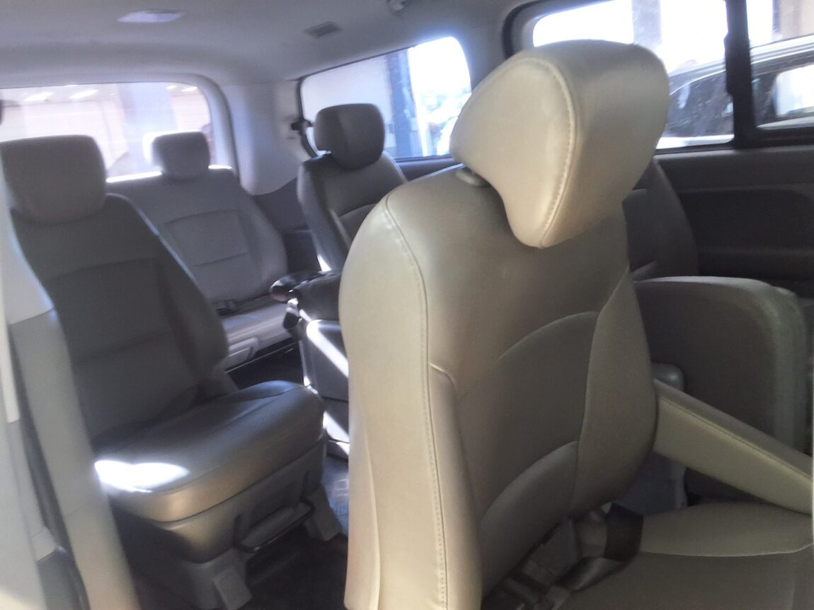 HYUNDAI GRAND STAREX 11-SEATER DIESEL CVX LUXURY 2015 - zdjęcie 14