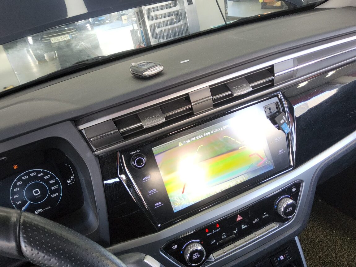 KG MOBILITY (SSANGYONG) ALL NEW KORANDO 1.5 GASOLINE 2WD C7 2022 - zdjęcie 18
