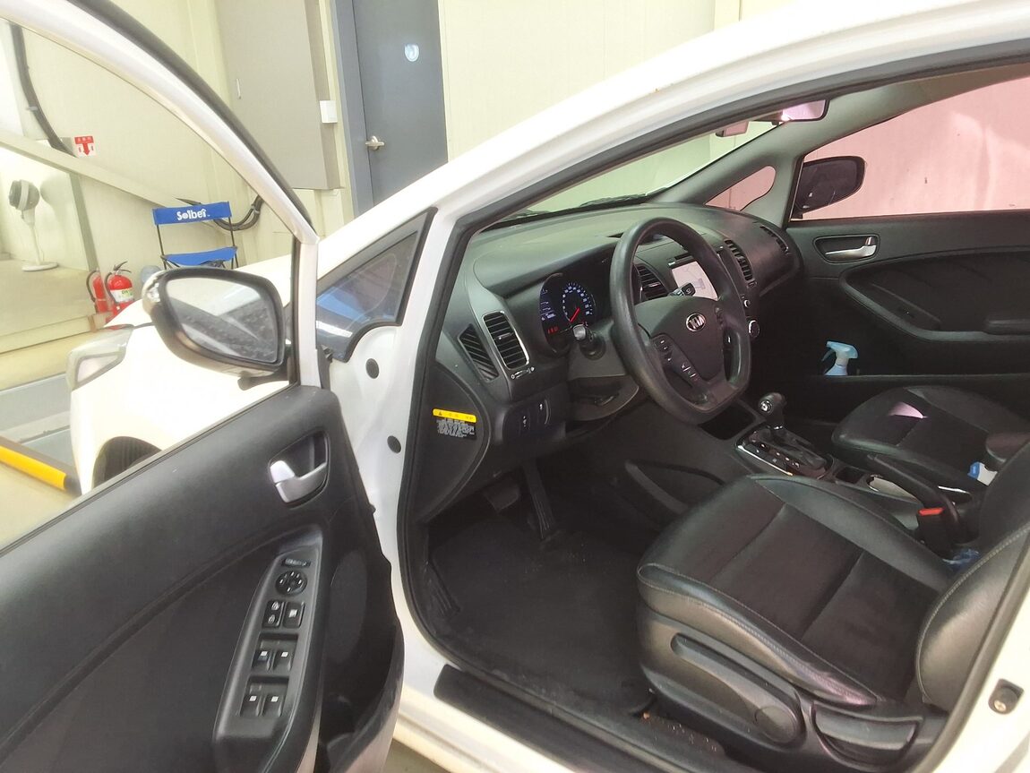 KIA THE NEW K3 1.6 GDI DELUXE 2018 - zdjęcie 11
