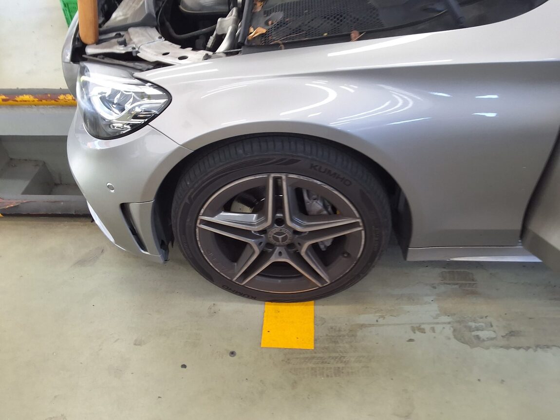 MERCEDES-BENZ C-CLASS (4TH GEN) C220 d 4MATIC AMG LINE 2019 - zdjęcie 22