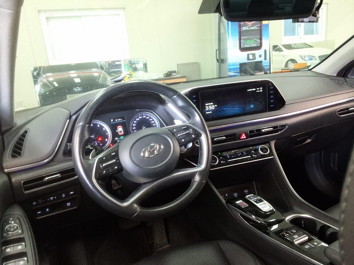 HYUNDAI SONATA (DN8) G2.0 PREMIUM PLUS 2022 - zdjęcie 12