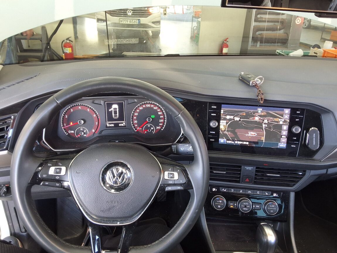 VOLKSWAGEN JETTA (7TH GEN) 1.4 TSI PRESTIGE 2020 - zdjęcie 17