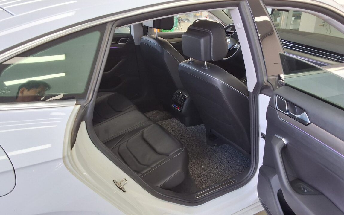 VOLKSWAGEN ARTEON 2.0 TDI ELEGANCE PRESTIGE 2019 - zdjęcie 13
