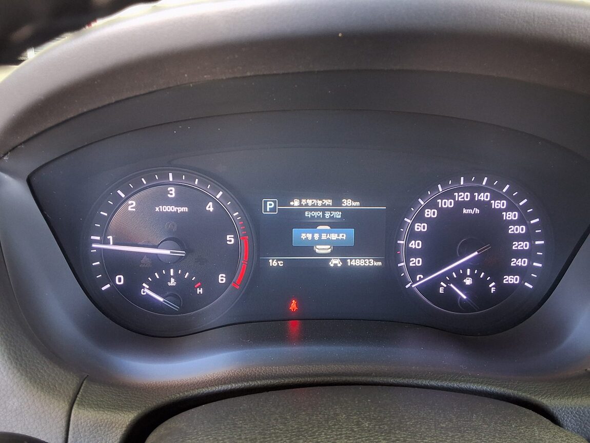 GENESIS G80 2.2 D AWD LUXURY 2019 - zdjęcie 9