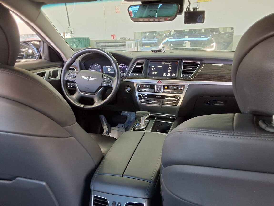 GENESIS G80 2.2 D AWD LUXURY 2019 - zdjęcie 11