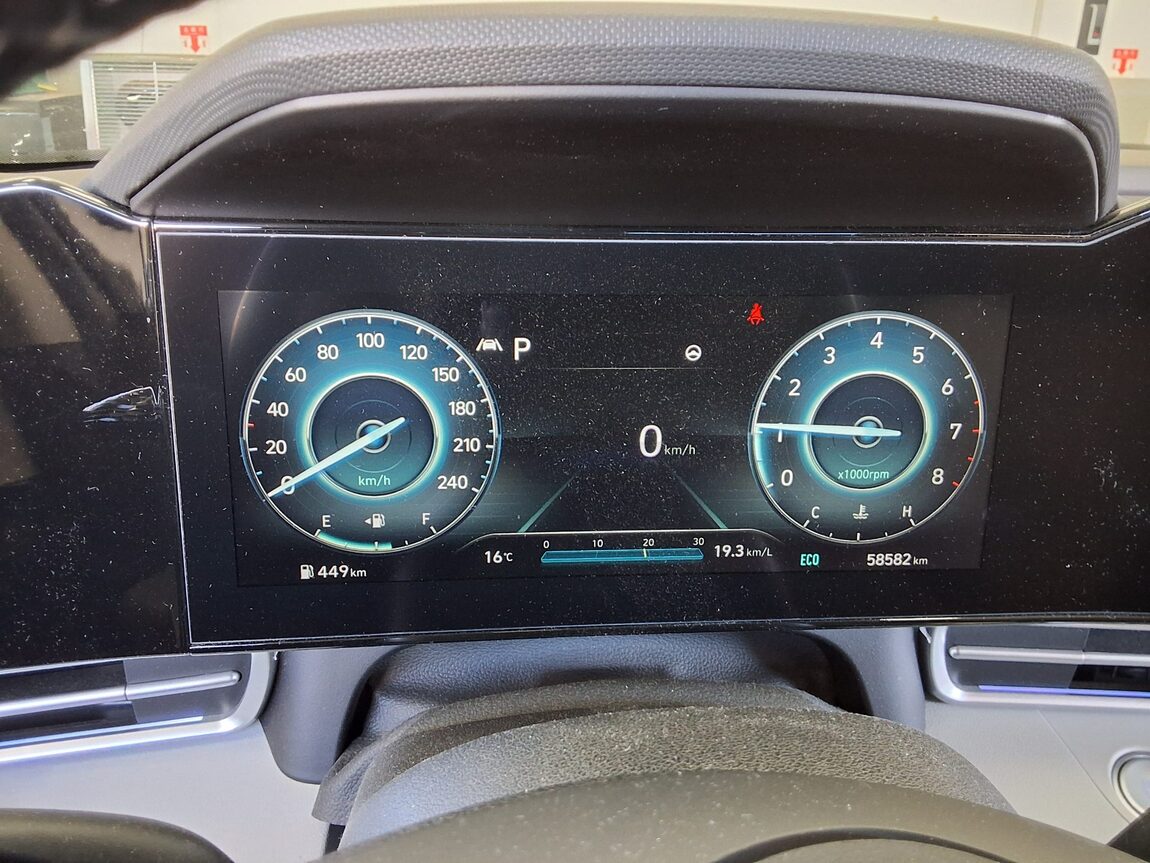 HYUNDAI AVANTE (CN7) 1.6 GASOLINE INSPIRATION 2021 - zdjęcie 9