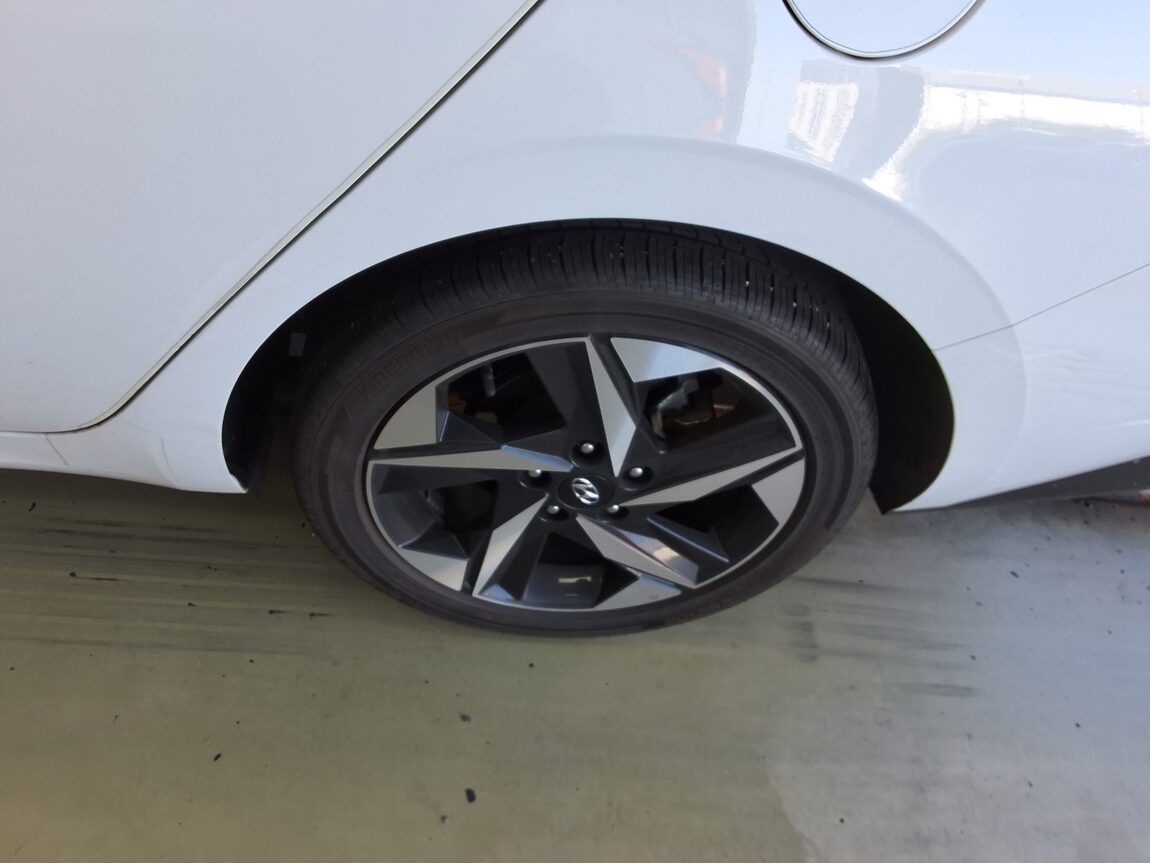 HYUNDAI AVANTE (CN7) 1.6 GASOLINE INSPIRATION 2021 - zdjęcie 24